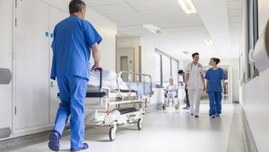 2020-121-mh-photo-differences-hopital-public-clinique-privee-as-54048895-1024x577