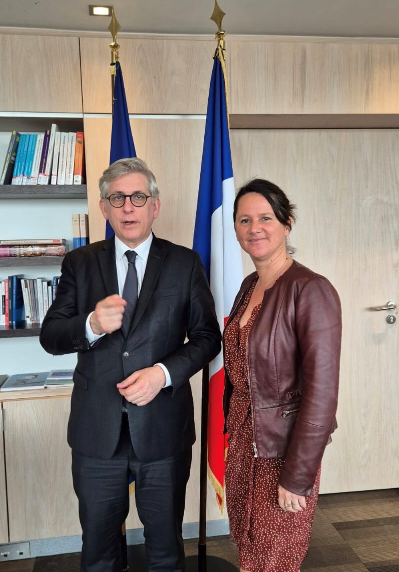MINISTRE1