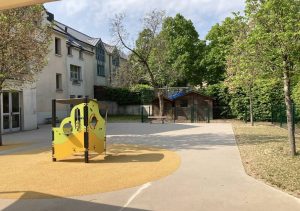 csm_Amenagement-cour-creche-Veslot-Ville-de-Versailles-Marc-O-Carion_e383ed717b